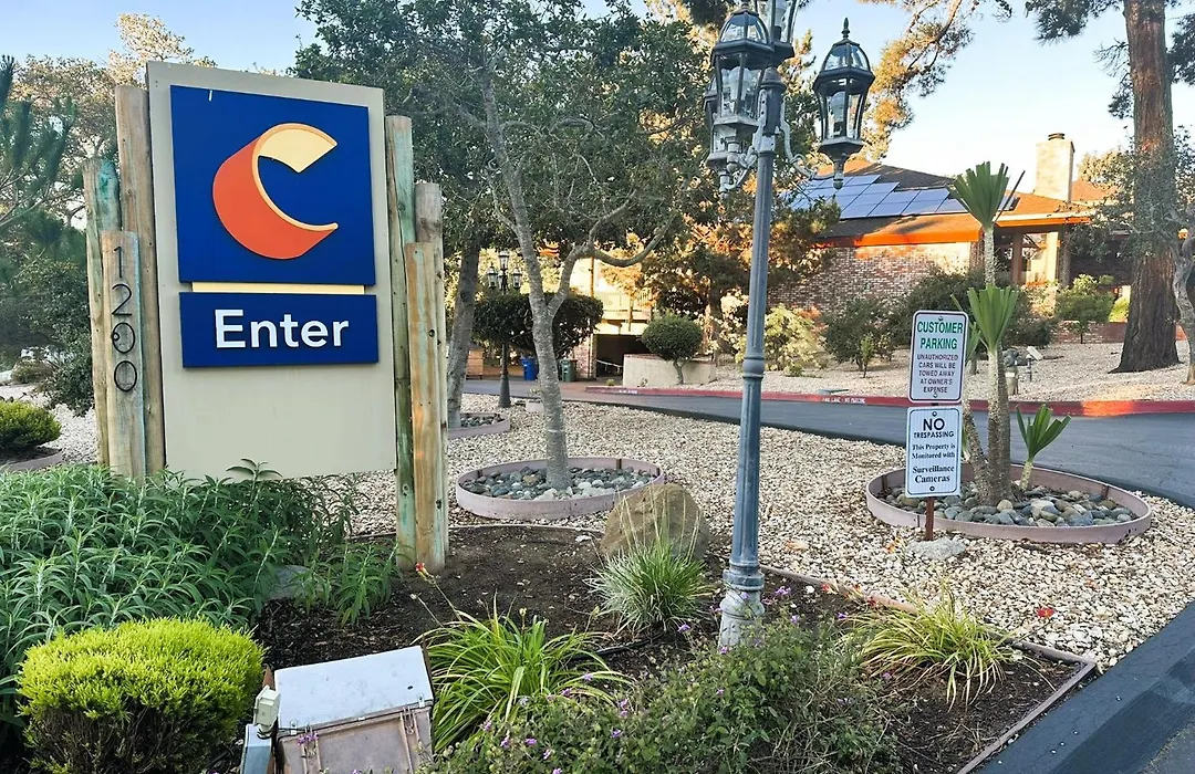 Comfort Inn Monterey Peninsula Airport-1